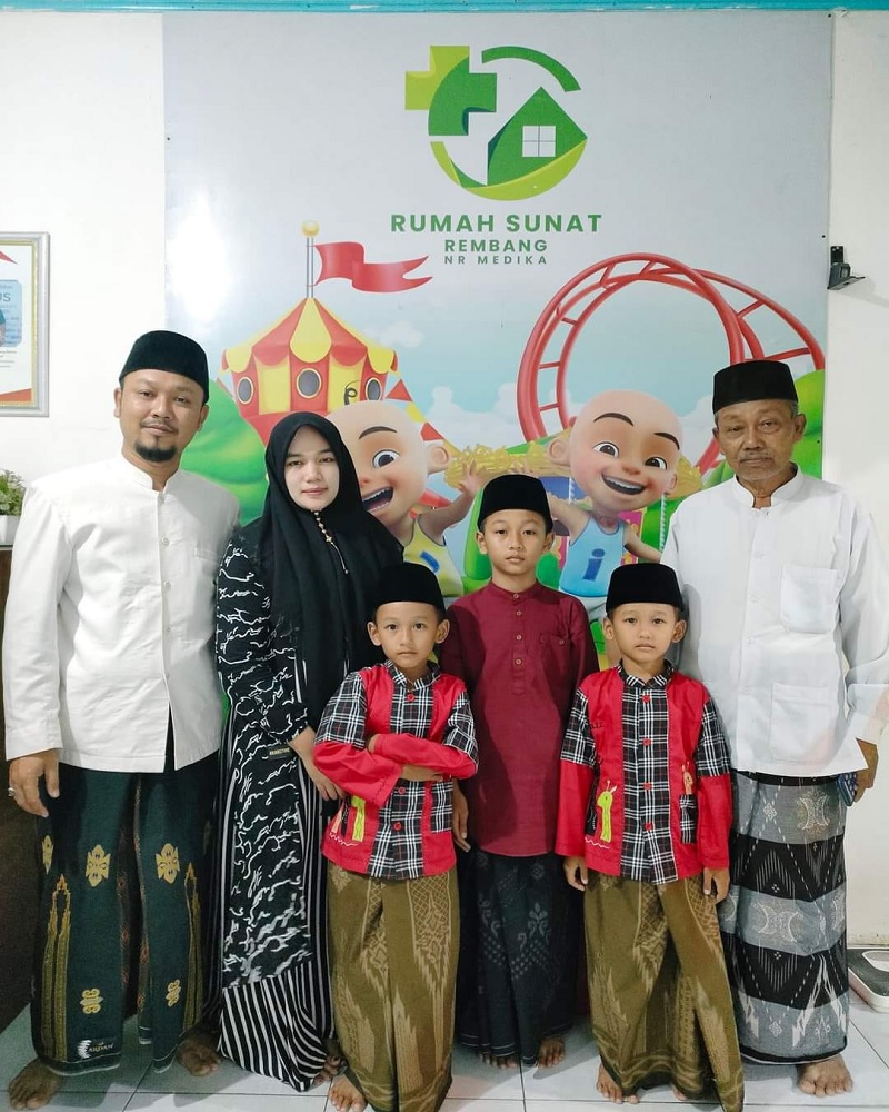 Layanan Khitan Bayi Anak Dan Dewasa untuk warga Rembang Layanan Khitan Bayi Anak Dan Dewasa untuk warga Rembang