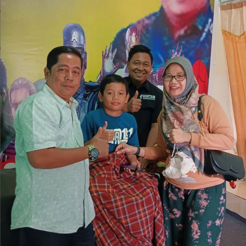 SUNAT LEM DI JAMBI TANPA JAHITAN, MUDAH KERING DAN HASIL ESTETIS SUNAT LEM DI JAMBI TANPA JAHITAN, MUDAH KERING DAN HASIL ESTETIS