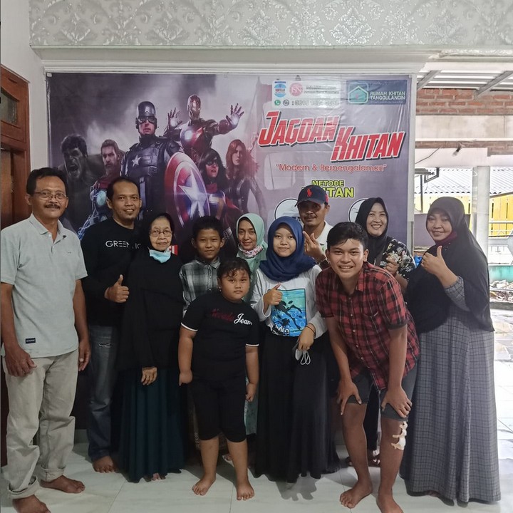 Usia Hanyalah Angka! Di Rumah KhitanTanggulangin, Setiap Sunatan adalah Perayaan Kehidupan yang Mengesankan.Bergabunglah Bersama Kami! || 0815 1521 0008