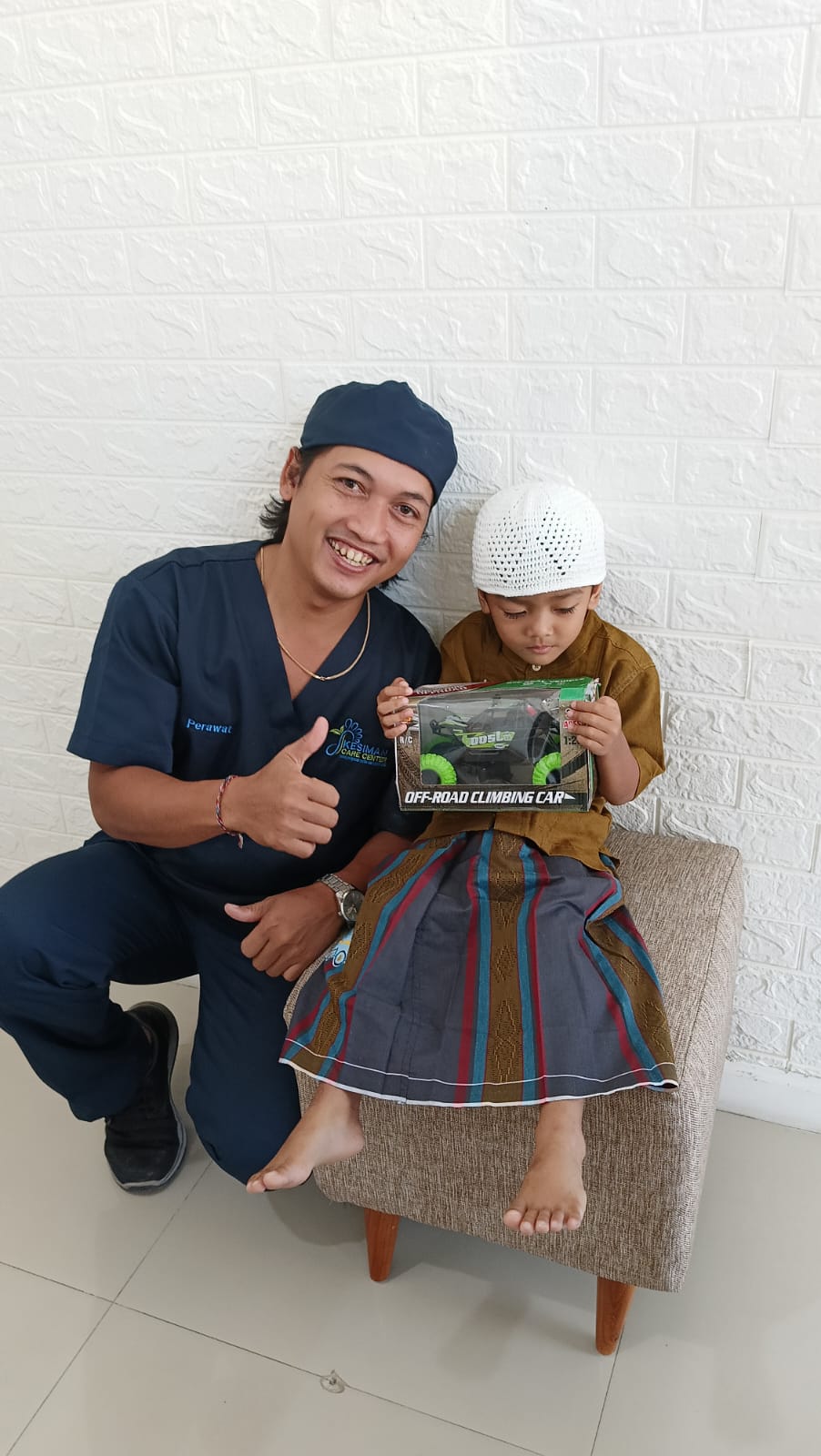 Khitan Bayi, Anak, dan Dewasa dengan Metode Klamp di Bali - Sunat Tanpa Rasa Sakit