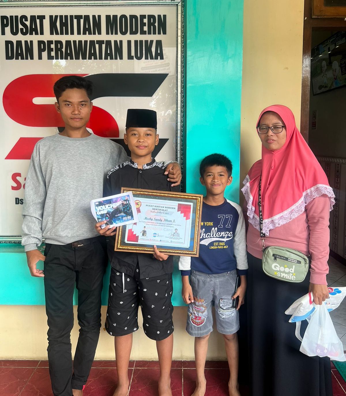 Sunat Anak dengan Fimosis? Omah Sunat Salsabila Care Kediri Solusinya!