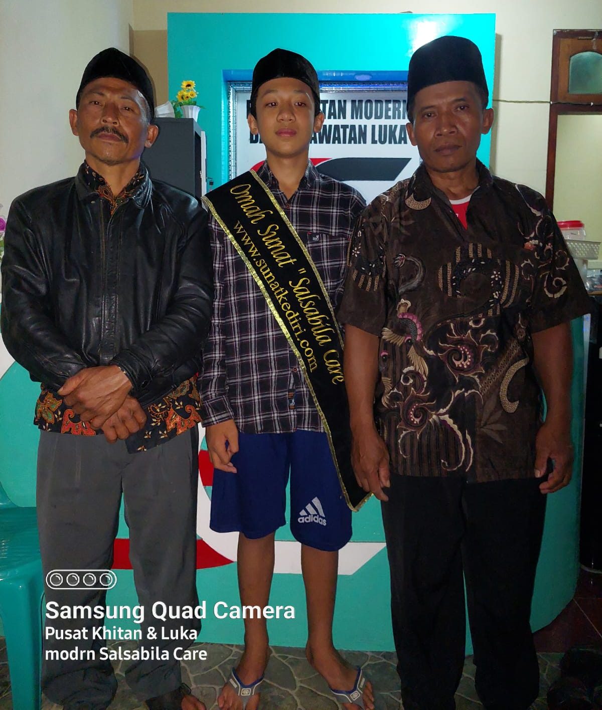 Tempat Sunat Anak dengan Fimosis di Omah Sunat Salsabila Care Kediri - Sunat Tenang, Aman, Nyaman, & Minim Rasa Sakit!