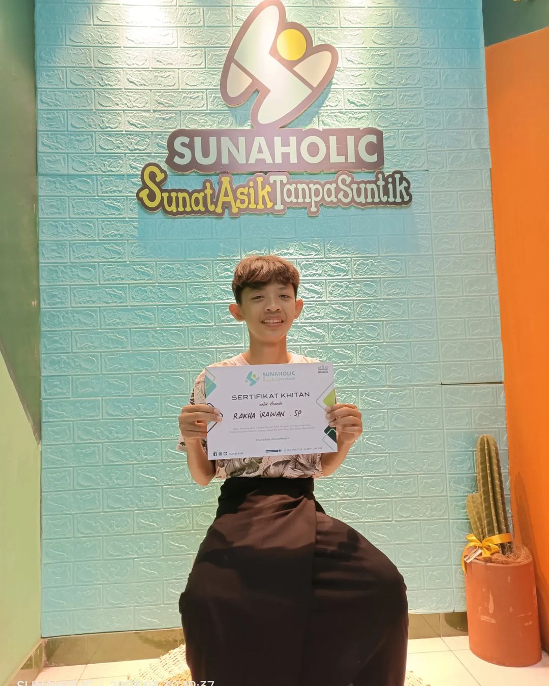 Sunat Anak Metode Go Lem Sealer di Sunaholic Tulungagung Blitar Kediri - 0812 1770 7788