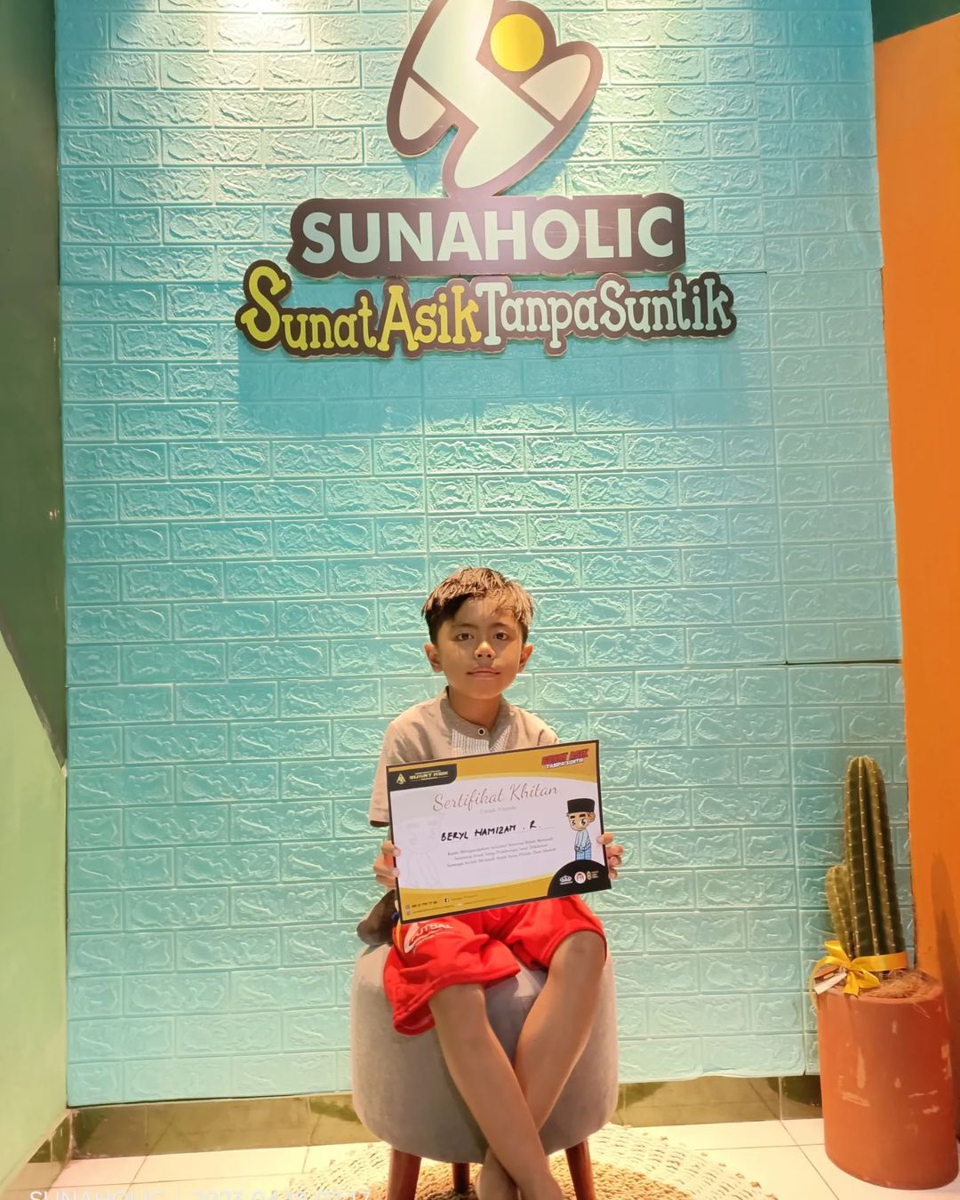 Sunat Balita Sunaholic Sunat Balita Sunaholic : Rekomendasi Klinik Sunat Terbaik di Tulungagung - 0812 1770 7788