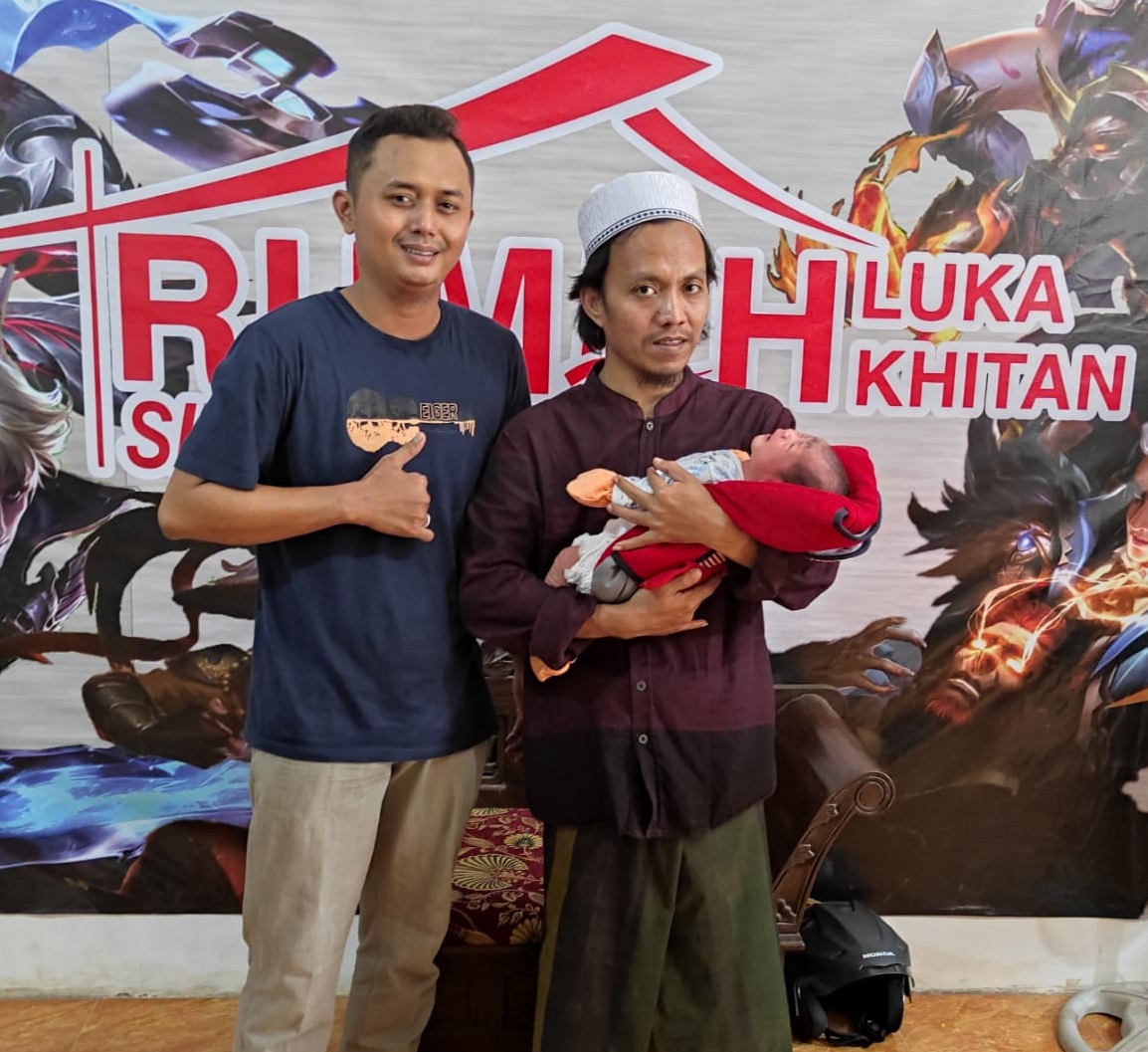 Sunat Bayi di Situbondo: Solusi Modern untuk Orang Tua di Rumah Luka & Khitan Modern Situbondo