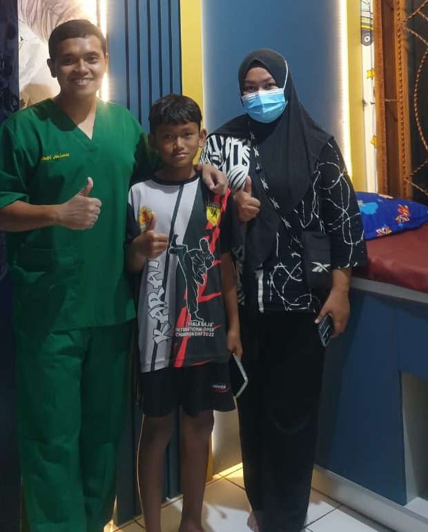 Pengalaman Sunat Anak Nyaman Sambil Bermain Game di Salatiga: Klinik Rumah Khitan Dr. Andri Jrebeng