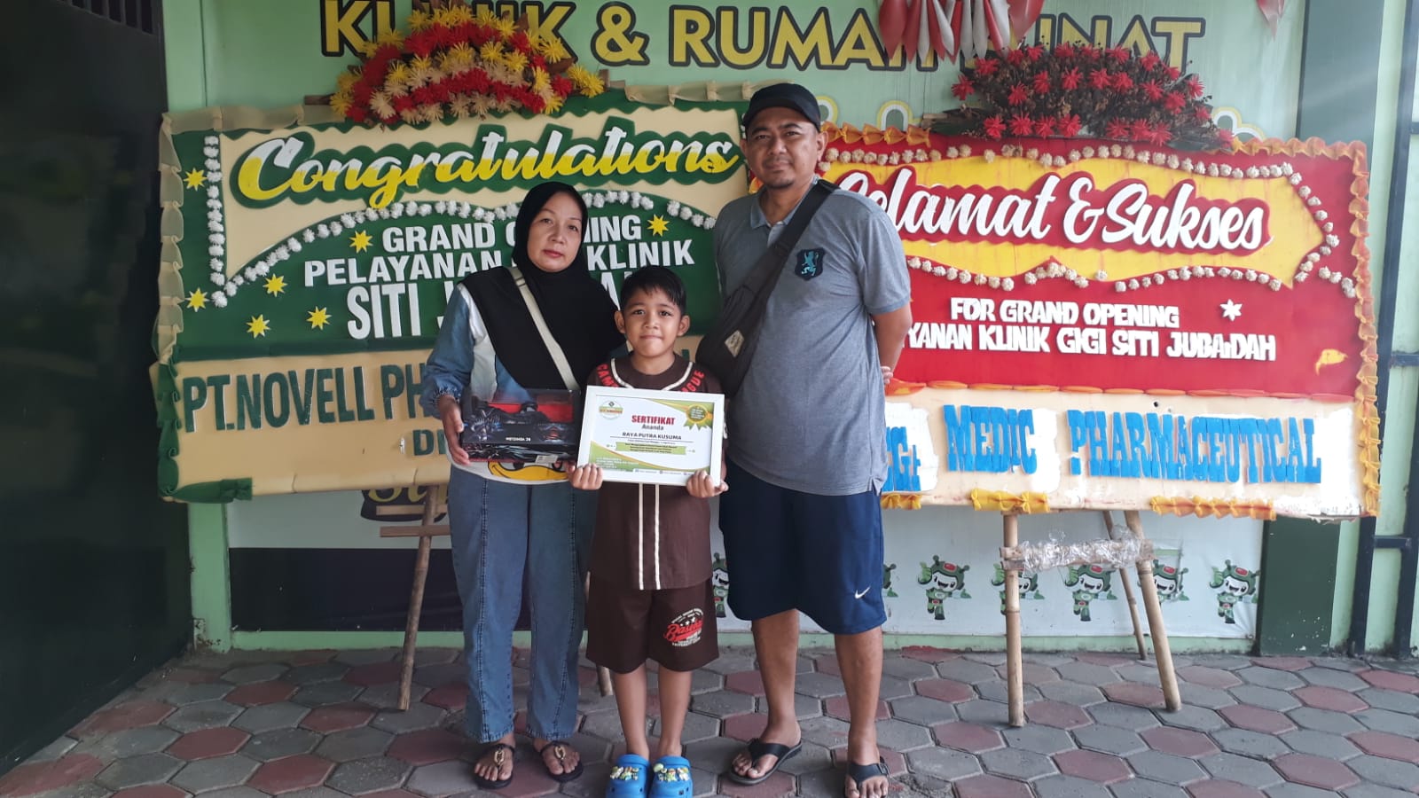 Sunat Anak dengan Fimosis di Tangerang: Nyaman dan Cepat di Klinik Siti Jubaedah - 0812.8078.2629