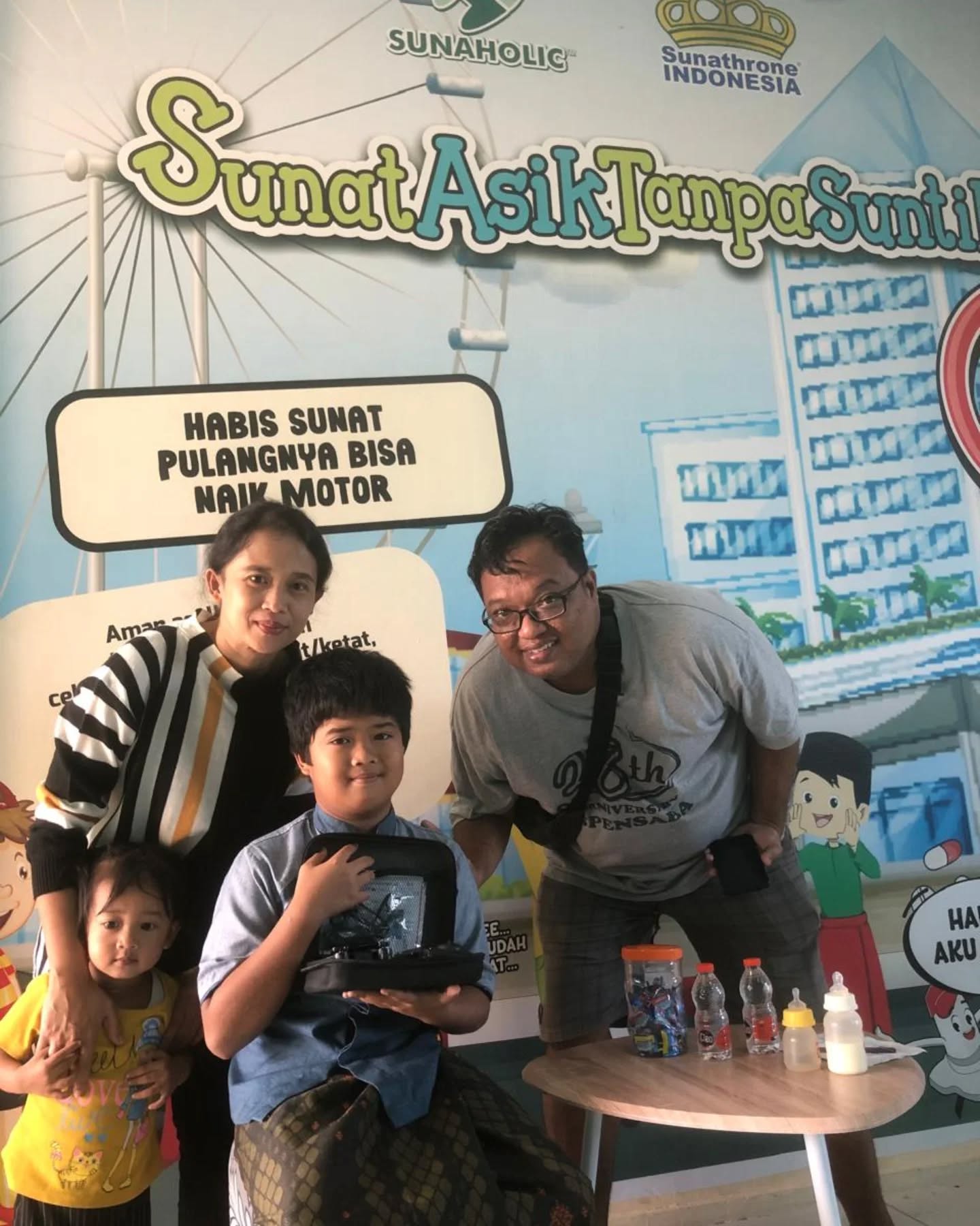 Sunat Anak dengan Fimosis di Tulungagung, Blitar, & Kediri: Cepat dan Nyaman di Klinik Sunaholic - 0812 1770 7788