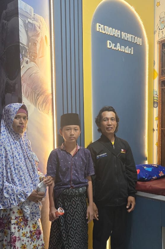 Pendekatan Khusus Rumah Khitan dr. Andri Jrebeng Salatiga untuk Anak Tanpa Rasa Cemas