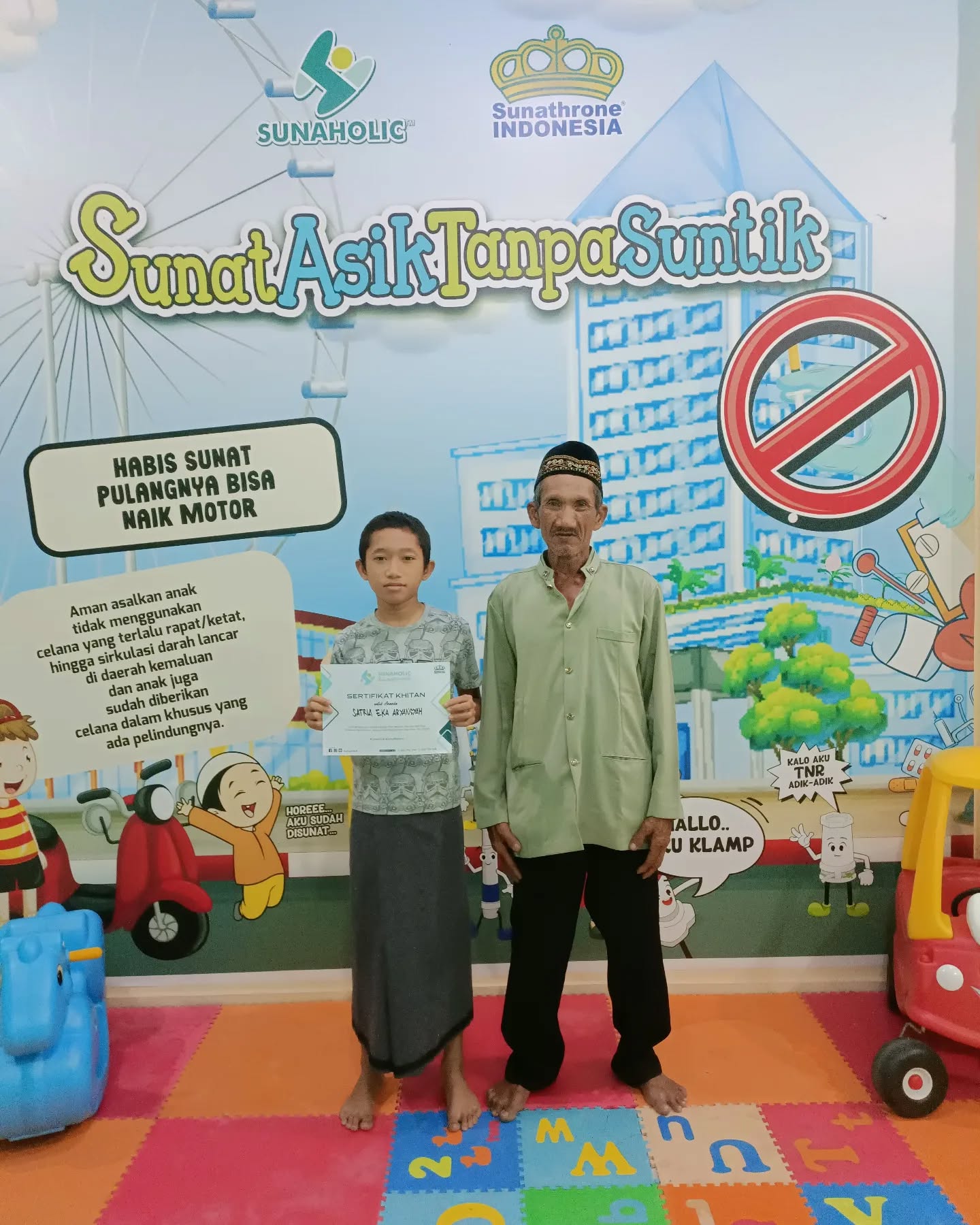 Gejala Fimosis Yang Dirasakan Anak dan Cara Penanganannya di Sunaholic - 0812 1770 7788