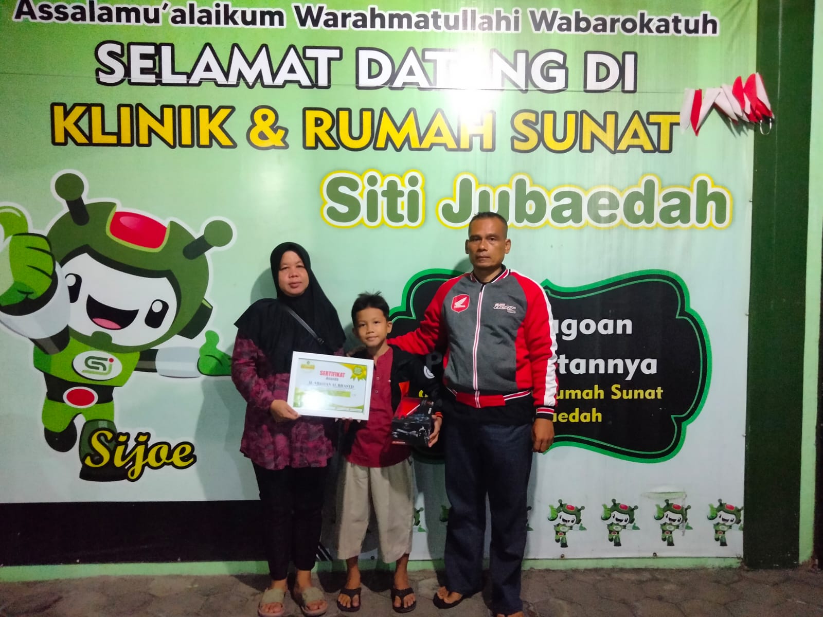 Khitan Anak dengan Fimosis: Mengapa Klinik Siti Jubaedah Menjadi Solusi di Tangerang