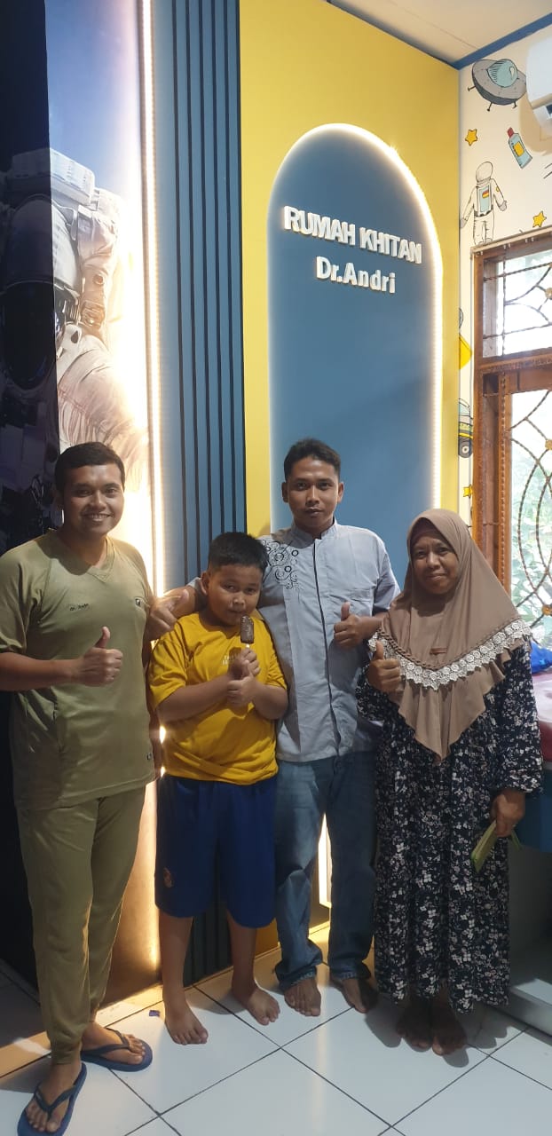 Khitan Kilat Tanpa Khawatir: Layanan Ekspres untuk Anak Gemuk di Klinik dr. Andri Jrebeng Salatiga